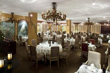 Hilton Rose Hall & Spa - Dining